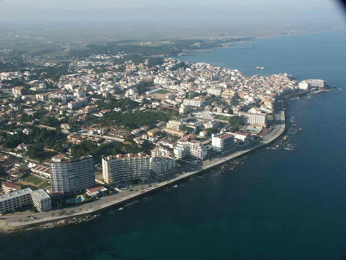 Albatros 2 3-1 Διαμέρισμα L' Escala 0*,  Ισπανία